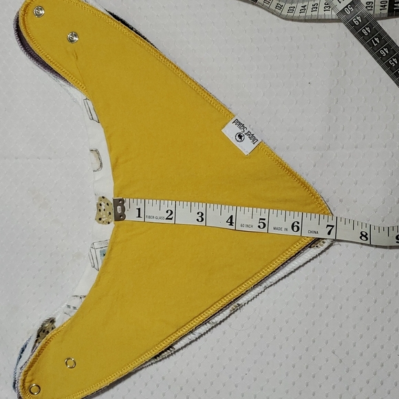 BIBS-Bundle 5 Washable Infant Bibs. Mixed Tags-Snap Closures - Picture 14 of 15